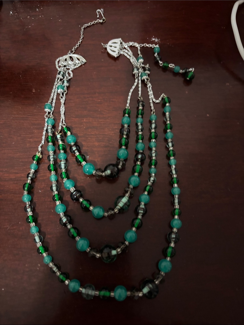 Multi-Strand Green Beaded Women's Necklace - Picture 2 of 2
